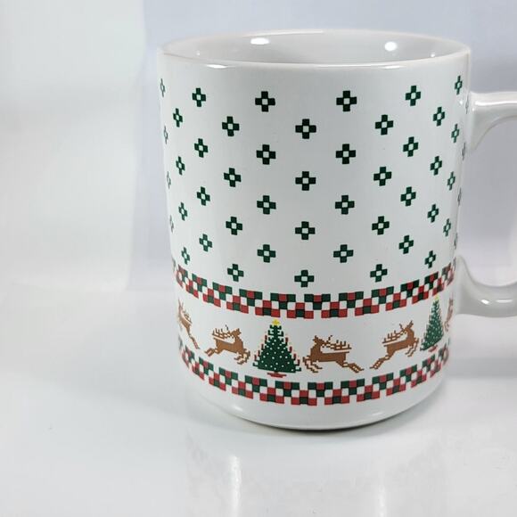 Vintage Christmas Mug Retro Reindeer Tree Print Holiday Coffee Cup - Picture 4 of 10